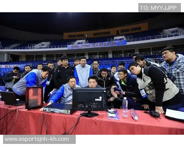 大师赛中BLG展现灵活战术调整能力的深度分析与点评